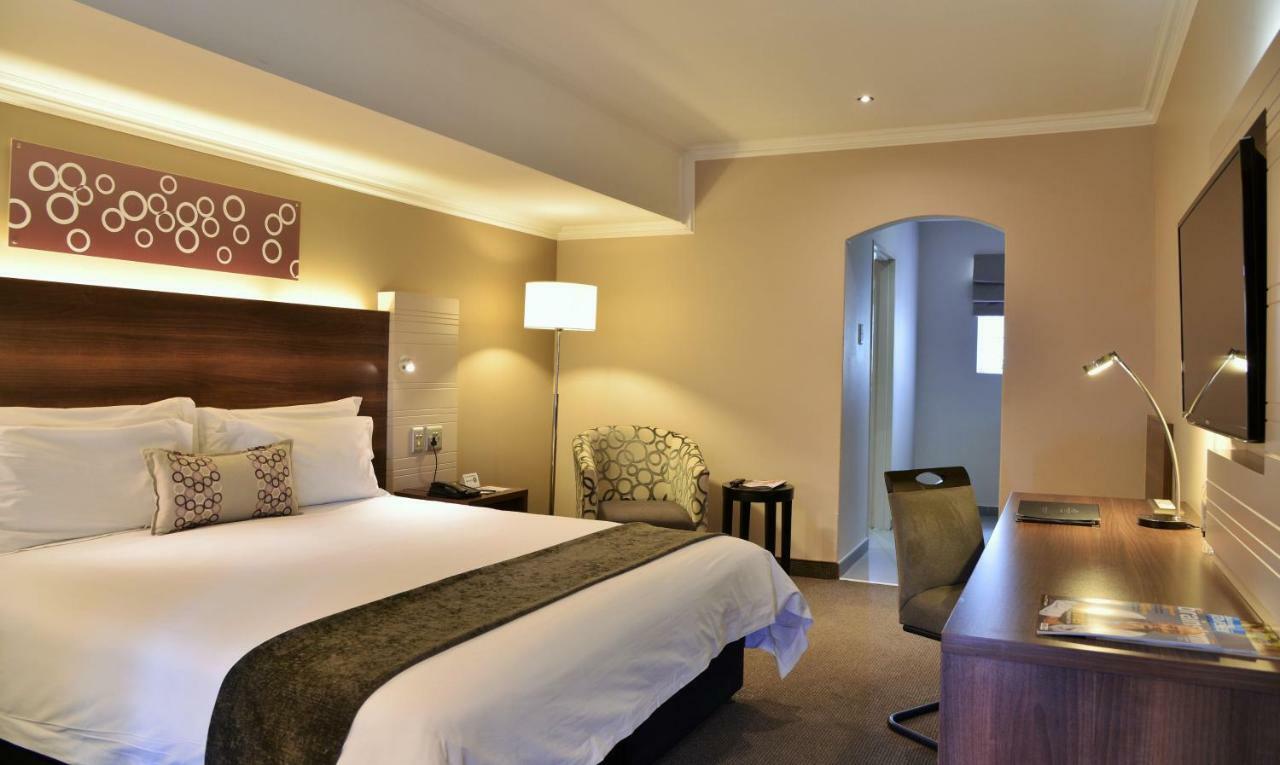 Birchwood Hotel And Or Tambo Conference Centre Boksburg Ngoại thất bức ảnh