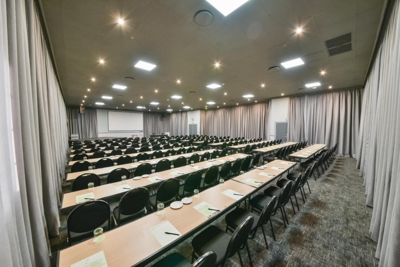 Birchwood Hotel And Or Tambo Conference Centre Boksburg Ngoại thất bức ảnh