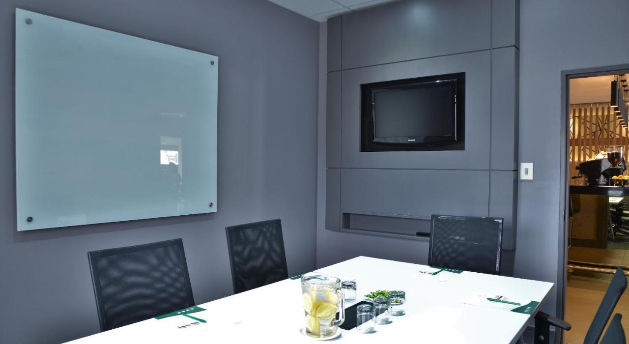 Birchwood Hotel And Or Tambo Conference Centre Boksburg Ngoại thất bức ảnh